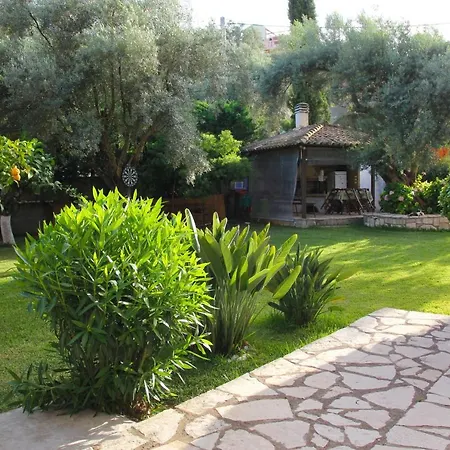 וילה Dimitra
